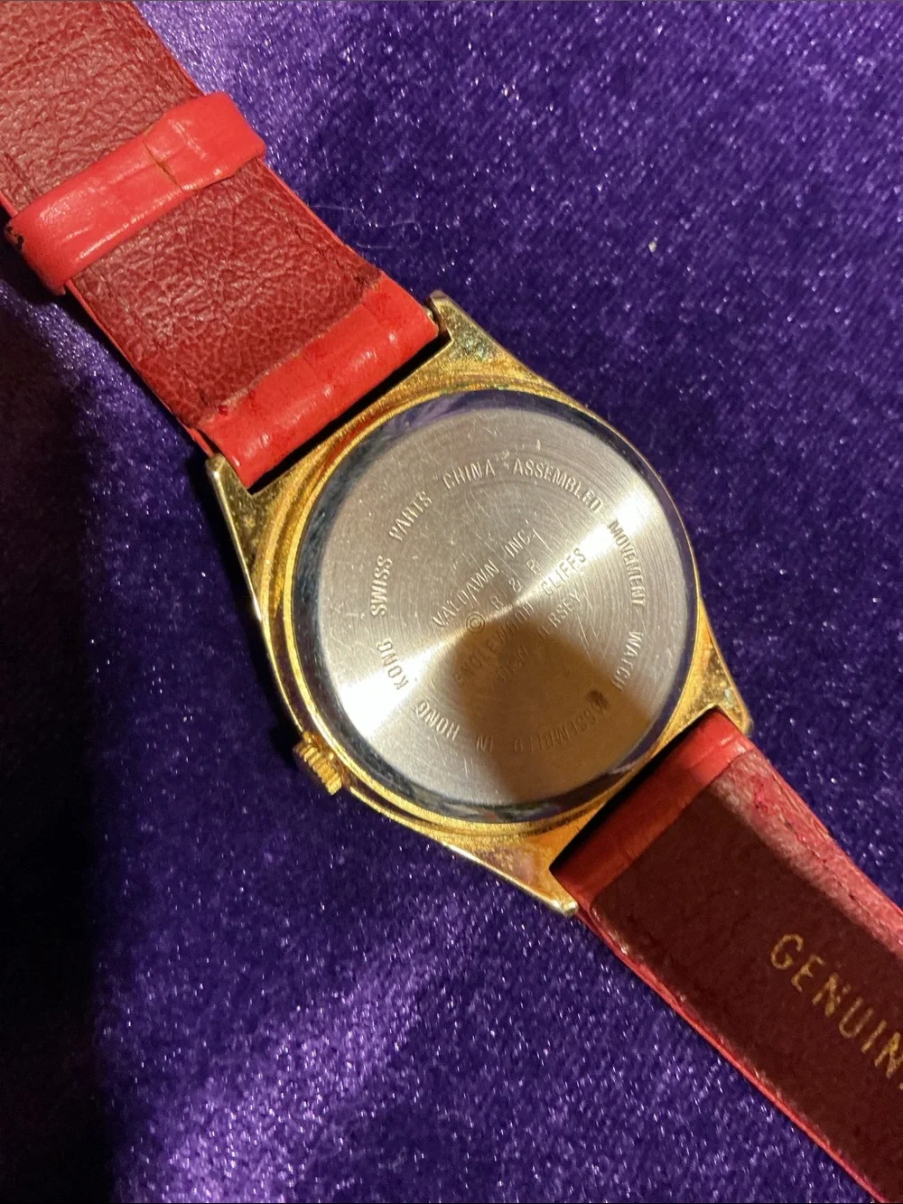 Christmas Santa SleighvRed Leather Strap Women's Watch with Gold Case